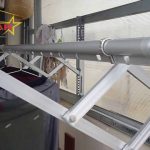 Phơi Đồ Trong Gian Nhà Chật Với Giàn Phơi Quần Áo Thông Minh