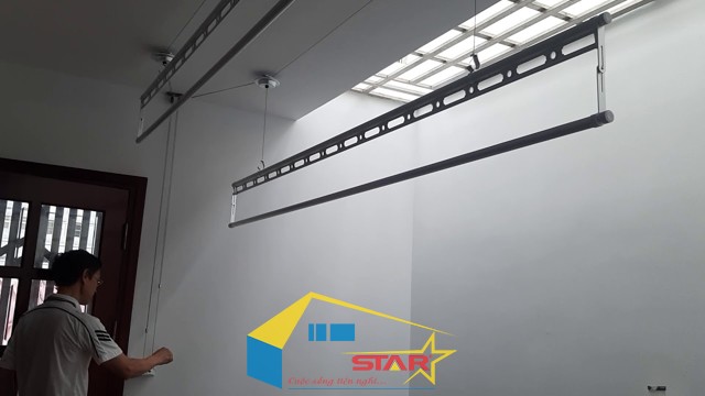 Mua Giàn Phơi Thông Minh, Giàn phơi thông minh, Giàn phơi gắn trần, Giàn phơi gắn tường, Giàn phơi điện tử, lưới chống muỗi. Tuấn Vinh Shop,