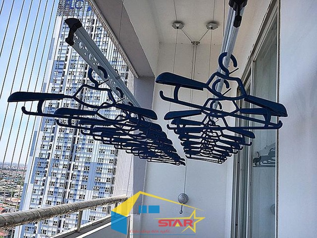 Bảo Dưỡng Giàn Phơi Thông Minh, Giàn Phơi Thông Minh, Bảo Dưỡng Giàn Phơi Thông Minh Định Kỳ,  bôi trơn hệ thống ròng rọc, kiểm tra dây cáp, đảm bảo giàn phơi luôn hoạt động, Tuấn Vinh Shop, dây cáp inox 304 cao cấp, Kiểm tra tổng thể giàn phơi, Bôi trơn hệ thống puli, tay quay, Dịch Vụ Bảo Dưỡng Giàn Phơi Thông Minh, Thay dây cáp giàn phơi