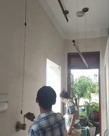 lắp đặt giàn phơi gắn trần, giàn phơi gắn trần, lắp đặt giàn phơi, Tuấn Vinh Shop, lắp đặt giàn phơi thông minh, Lắp thanh phơi inox, Giàn phơi