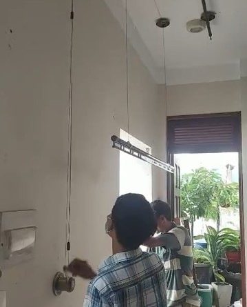 lắp đặt giàn phơi gắn trần, giàn phơi gắn trần, lắp đặt giàn phơi, Tuấn Vinh Shop, lắp đặt giàn phơi thông minh, Lắp thanh phơi inox, Giàn phơi