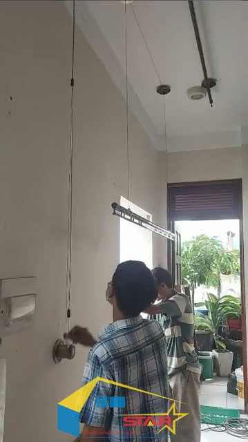 lắp đặt giàn phơi gắn trần, giàn phơi gắn trần, lắp đặt giàn phơi, Tuấn Vinh Shop,  lắp đặt giàn phơi thông minh, Lắp thanh phơi inox, Giàn phơi