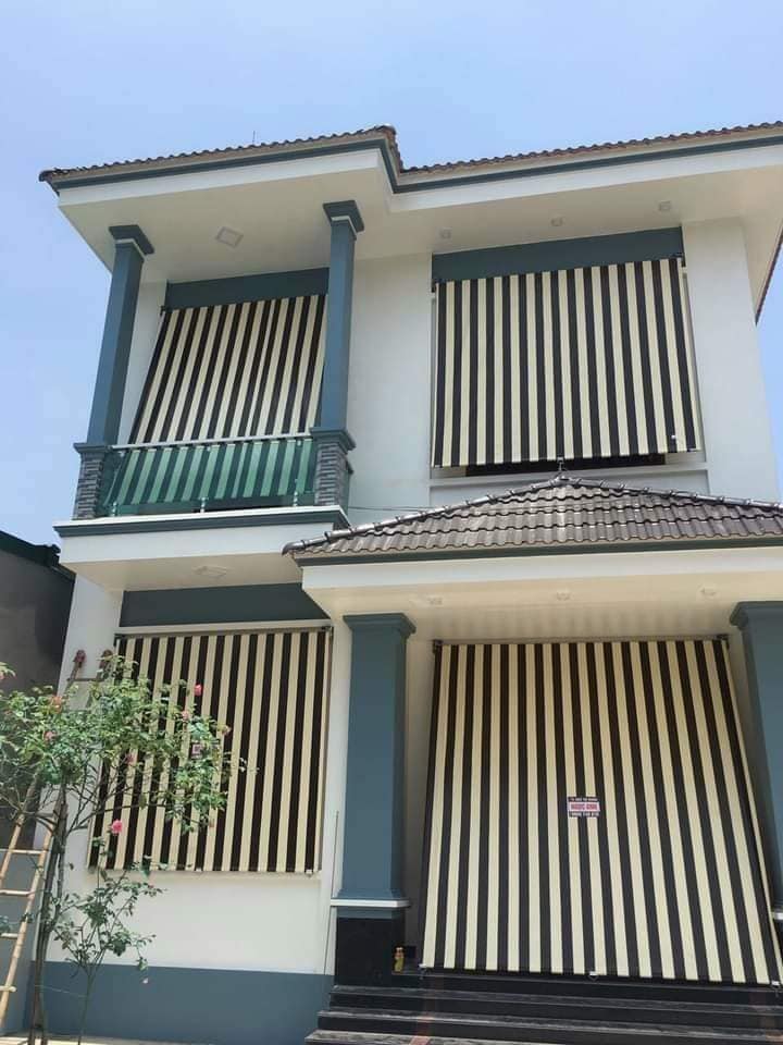 Bạt che nắng mưa tự cuốn, Bạt che nắng mưa tự cuốn Gò Vấp, Thi công bạt che nắng mưa TP.HCM, Lắp đặt bạt tự cuốn ban công, Tuấn Vinh Shop bạt che nắng mưa, Bạt che ban công nhà cao tầng