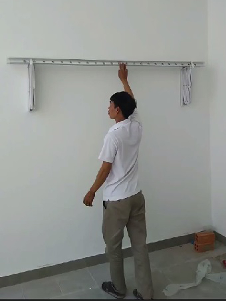 giàn phơi gắn tường, giàn phơi thông minh gắn tường, lắp đặt giàn phơi gắn tường TP.HCM, Tuấn Vinh Shop, báo giá giàn phơi gắn tường, giàn phơi tiết kiệm không gian, giàn phơi ban công nhỏ