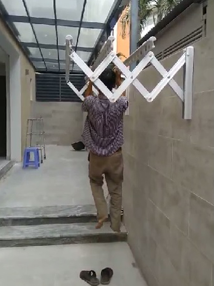 giàn phơi gắn tường, giàn phơi thông minh gắn tường, lắp đặt giàn phơi gắn tường TP.HCM, Tuấn Vinh Shop, báo giá giàn phơi gắn tường, giàn phơi tiết kiệm không gian, giàn phơi ban công nhỏ